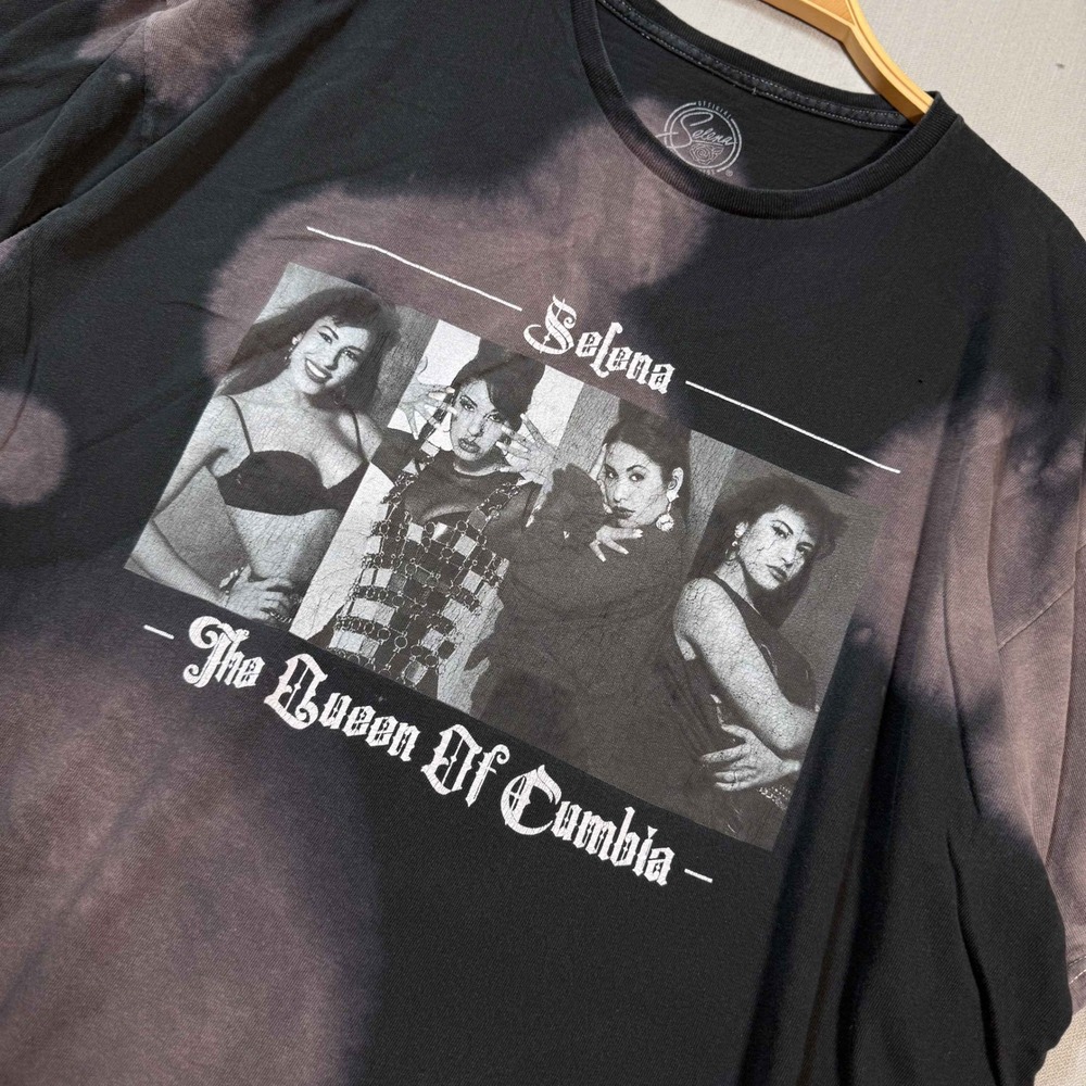Selena The Queen Of Cumbia Bleach Wash Graphic Tee Black Mens Size Large L